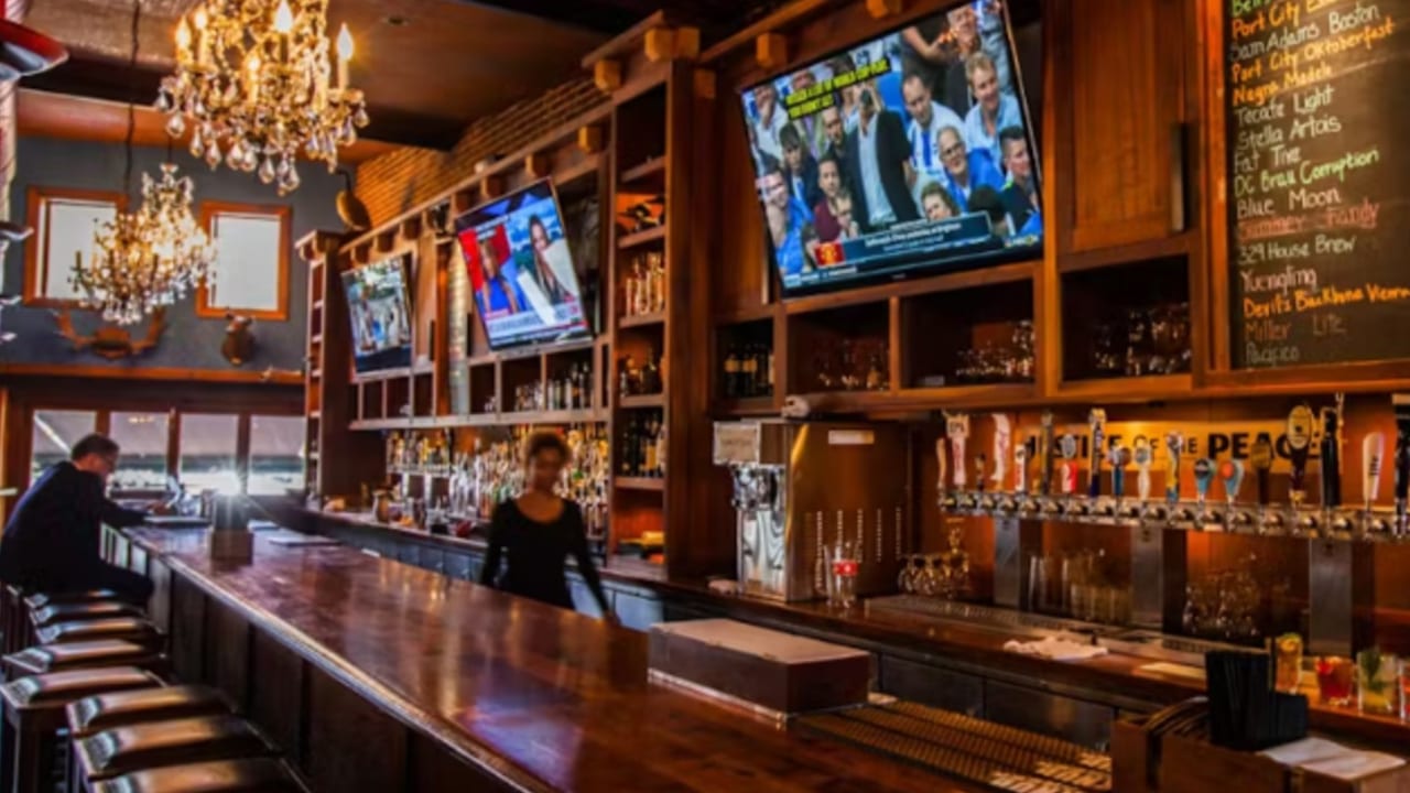 Bar photo 1